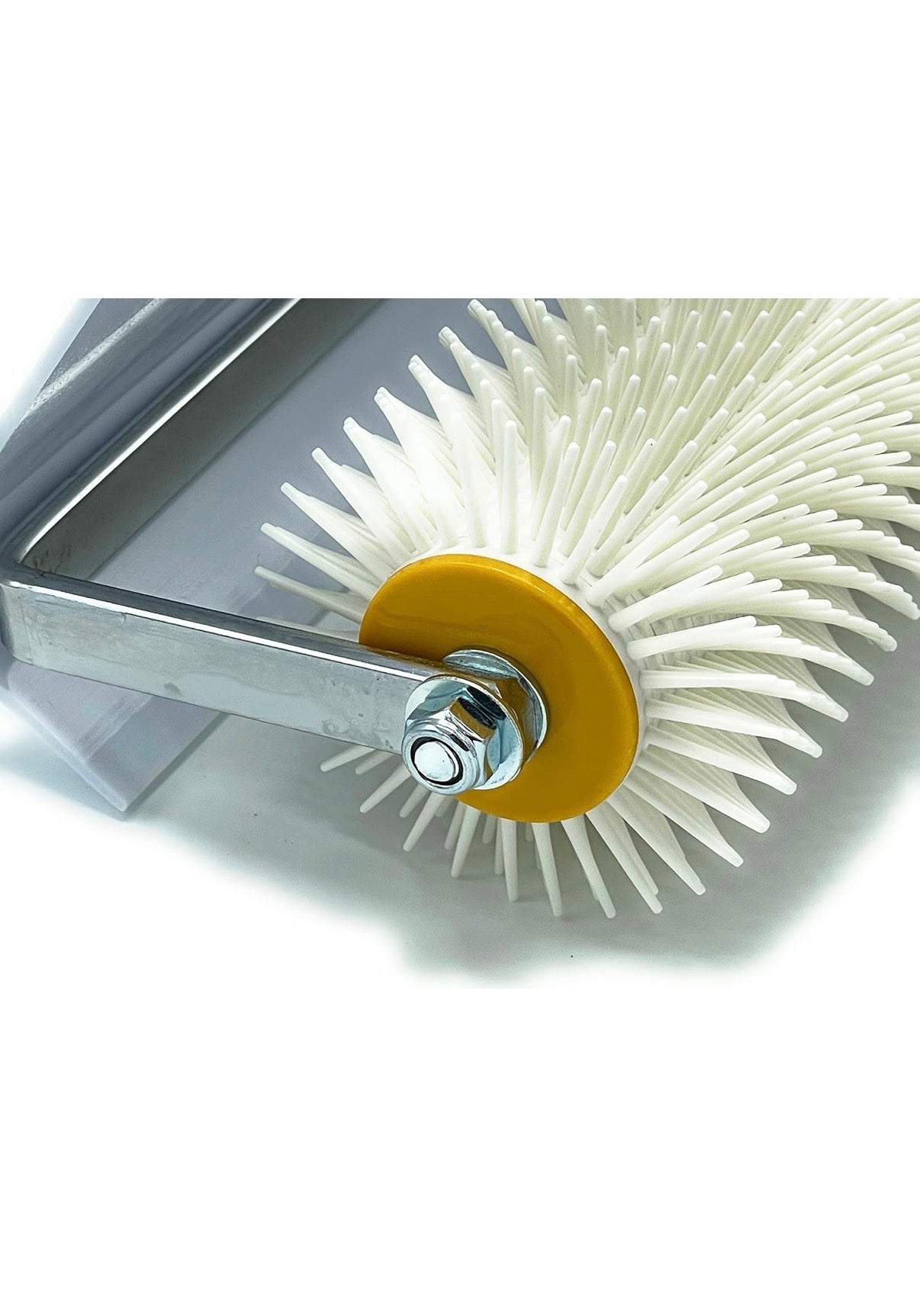 CCA 500mm Spiked Aeration Screed Roller for Latex self-Levelling Compound | 21mm spikes removes air bubbles to leave a perfect smooth finish