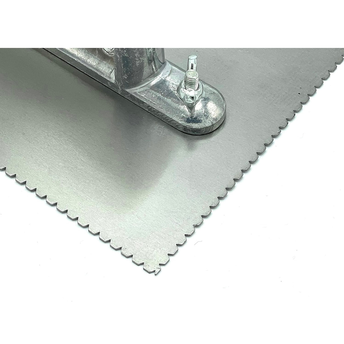 CCA 1.5mm Adhesive V Notch Trowel Complete with Hard Wooden Handle. for Spreading Multi-Purpose Adhesive Beads evenly, for The Fitting of Vinyl Flooring.